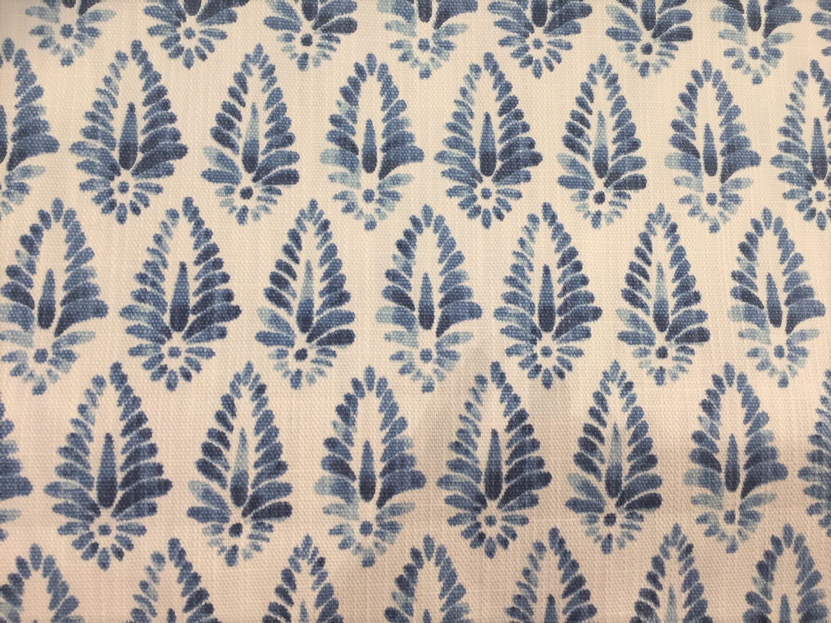 6895 Azure